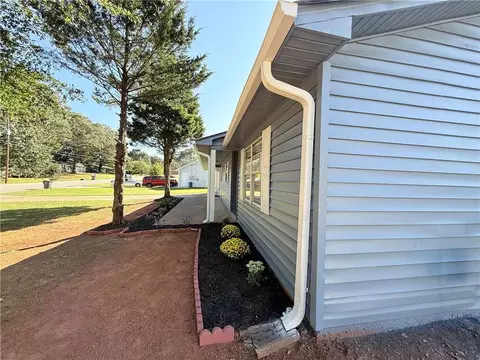 2433 Robin Ridge Dr, Dacula, GA 30019 photo 5