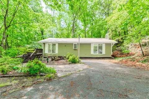 5820 Lake Harbor Trl, Gainesville, GA 30506