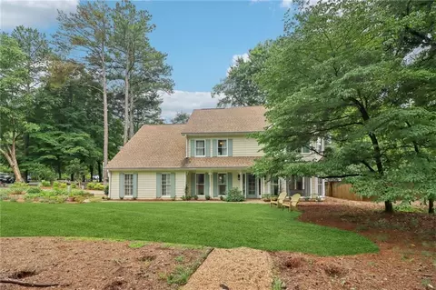 2965 Village Dr, Marietta, GA 30062