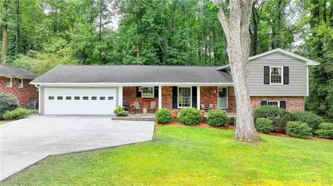 595 Glenforest Rd, Sandy Springs, GA 30328
