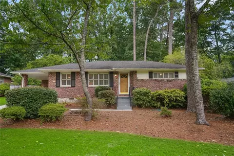 2790 Laurel Ridge Dr, Decatur, GA 30033