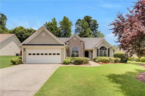 2145 Charleston Oak Cir, Lawrenceville, GA 30043