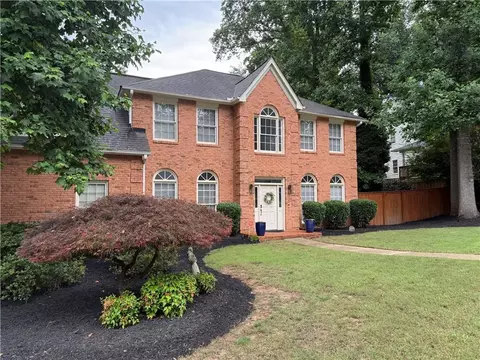 200 Creek Run Ct, Alpharetta, GA 30005
