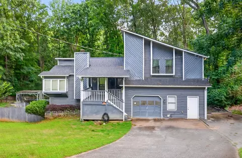 3328 Hidden Bluff Trl, Snellville, GA 30039