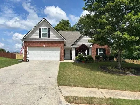 743 Thompson Ridge Dr, Monroe, GA 30655