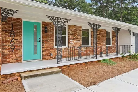 1869 Hebron Hills Dr, Tucker, GA 30084