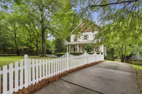 2177 Mauldin St NW, Atlanta, GA 30318