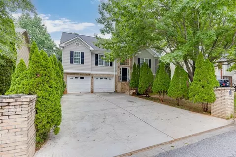 571 Oak Vista Ct, Lawrenceville, GA 30044