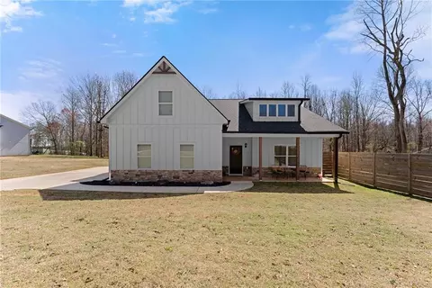 149 Pleasantdale Dr, Demorest, GA 30535
