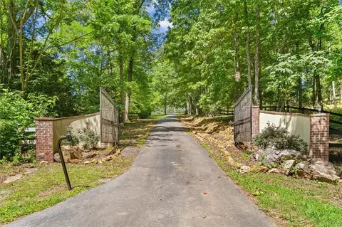 639 Hall Station Rd, Kingston, GA 30145