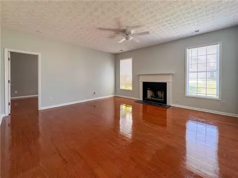 1032 Maple Leaf Dr, Mcdonough, GA 30253 photo 2