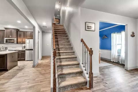 Entry Way - 386 Summersong Pl, Talmo, GA 30575 photo 2 of 5