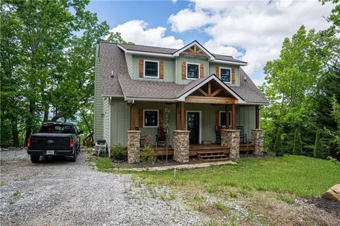 157 Tallulah Trl, Tallulah Falls, GA 30573