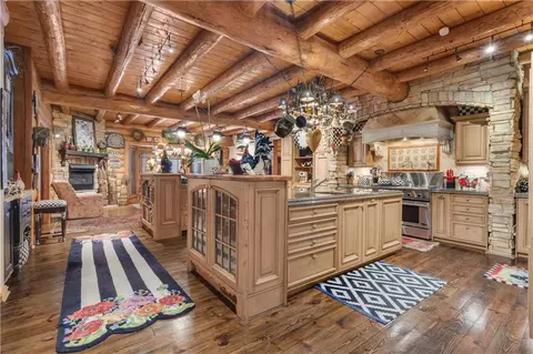Kitchen - 14501 Woolsey Rd, Hampton, GA 30228 photo 2 of 10