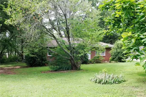 127 Perry St, Loganville, GA 30052