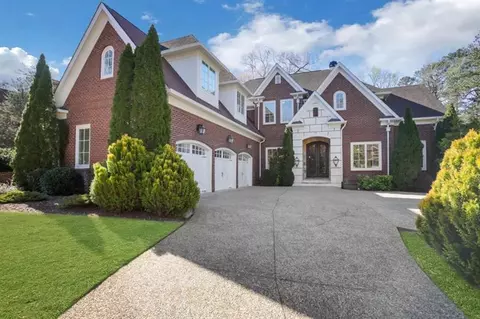 821 Camden Park Ct, Atlanta, GA 30342
