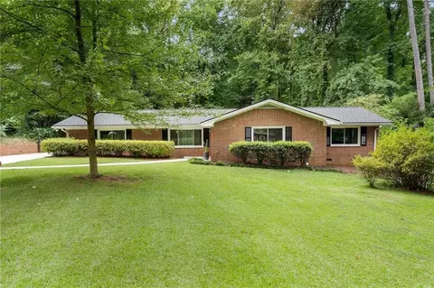 3355 Embry Cir, Atlanta, GA 30341
