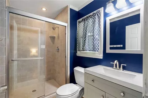 Bath - 3355 Embry Cir, Atlanta, GA 30341 photo 2 of 2