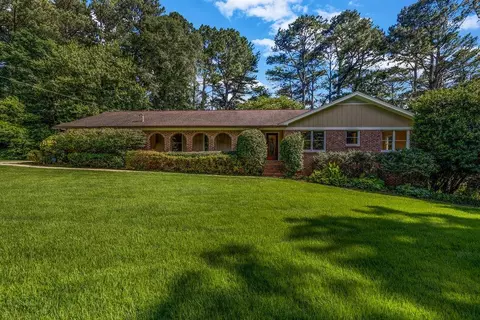 2585 Regency Dr E, Tucker, GA 30084
