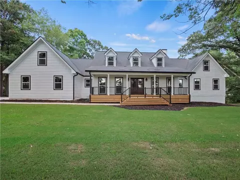 670 Storey Ln, Jefferson, GA 30549