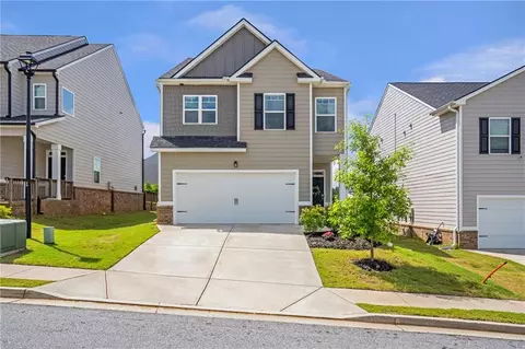 36 Mead Ct, Hoschton, GA 30548