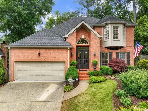 350 Fountain Oaks Ln, Atlanta, GA 30342