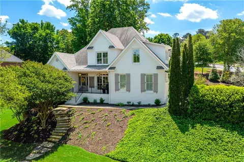 1635 Broadwell Oaks Dr, Alpharetta, GA 30004