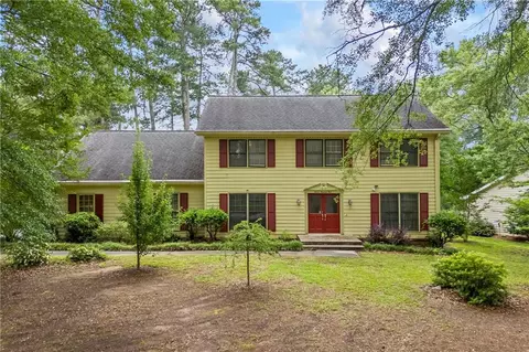 705 Clubhouse Dr SE, Conyers, GA 30094