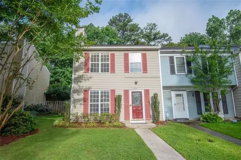 3053 Shadow Walk Ln, Tucker, GA 30084