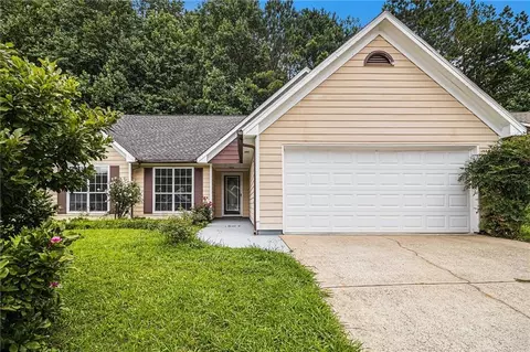 1055 Avalon Dr, Lawrenceville, GA 30044