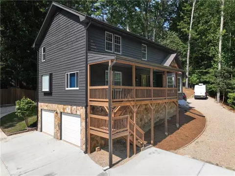 260 Lakemont Dr, Roswell, GA 30075