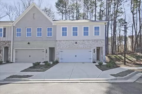 685 Sunstone Ln, Lawrenceville, GA 30043