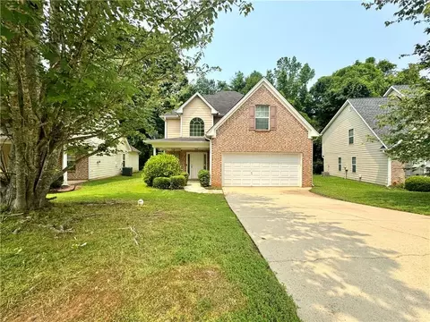 105 Avonwood Cir, Locust Grove, GA 30248