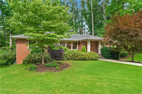 1502 N Amanda Cir NE, Atlanta, GA 30329