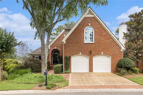 6300 Brookside Pl, Roswell, GA 30076