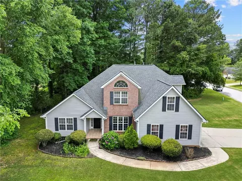 504 Bradford Park Ct, Loganville, GA 30052