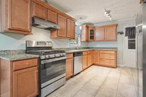 4212 Worth St NW, Acworth, GA 30101