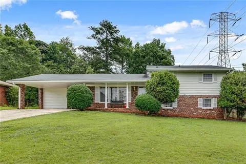 5440 Huron Dr, Lake City, GA 30260