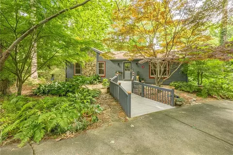 5848 Kingswood Ct, Norcross, GA 30093