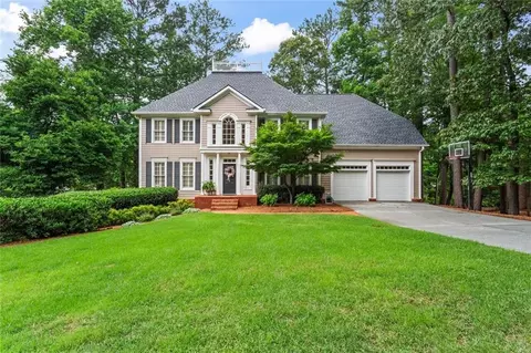 121 Clipper Bay Dr, Alpharetta, GA 30005