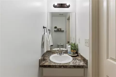 Bath - 506 Highpoint Cir, Winder, GA 30680 photo 3 of 4