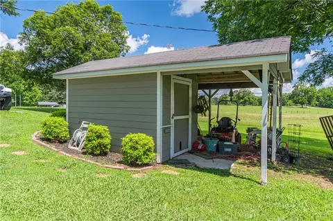 3152 H D Atha Rd, Covington, GA 30014 photo 6