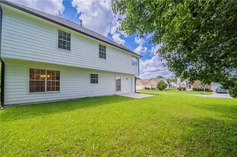 Exterior - 5916 Farmbrook Ln, Rex, GA 30273 photo 7 of 8