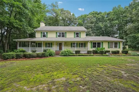 2110 Waterloo Cir, Lawrenceville, GA 30043