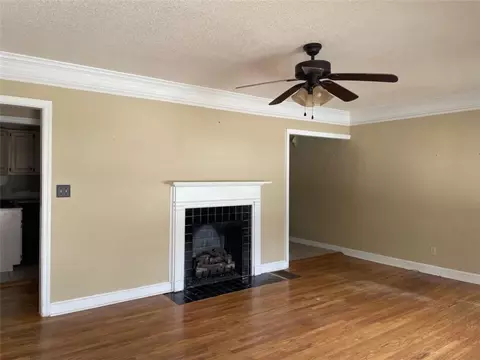 1867 Dresden Dr, Atlanta, GA 30319