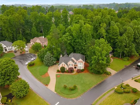 2759 Thomashire Trce, Marietta, GA 30066