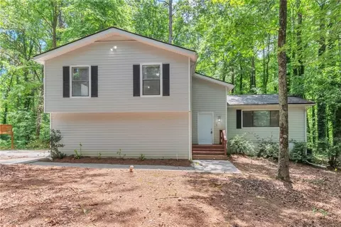 5215 Mainstreet Park Dr, Stone Mountain, GA 30088