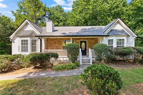 165 Lost Lake Trl, Villa Rica, GA 30180