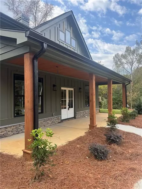 115 Cliffs Dr, Dalton, GA 30721 photo 2