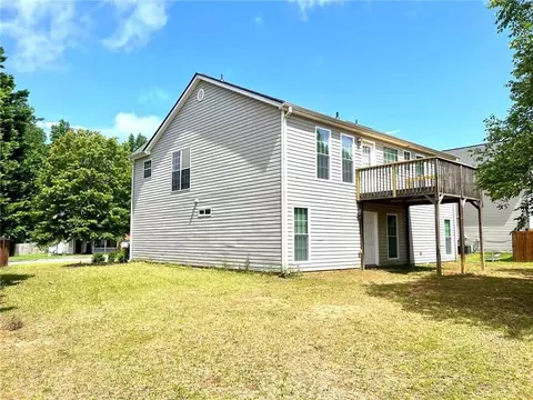 Exterior - 203 Galway Ln, Hampton, GA 30228 photo 6 of 11